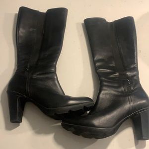 Blondo boots almost new